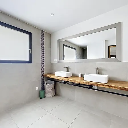 Villa 4097 - Contemporaine Avec Piscine *